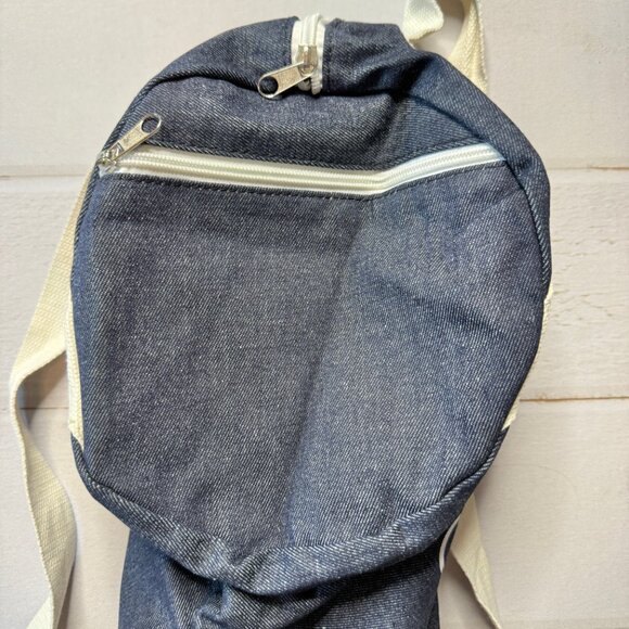 Gym & Juice - Blue Gym/Yoga Bag. Size: 19” x 7.5” x 8” - Picture 6 of 6